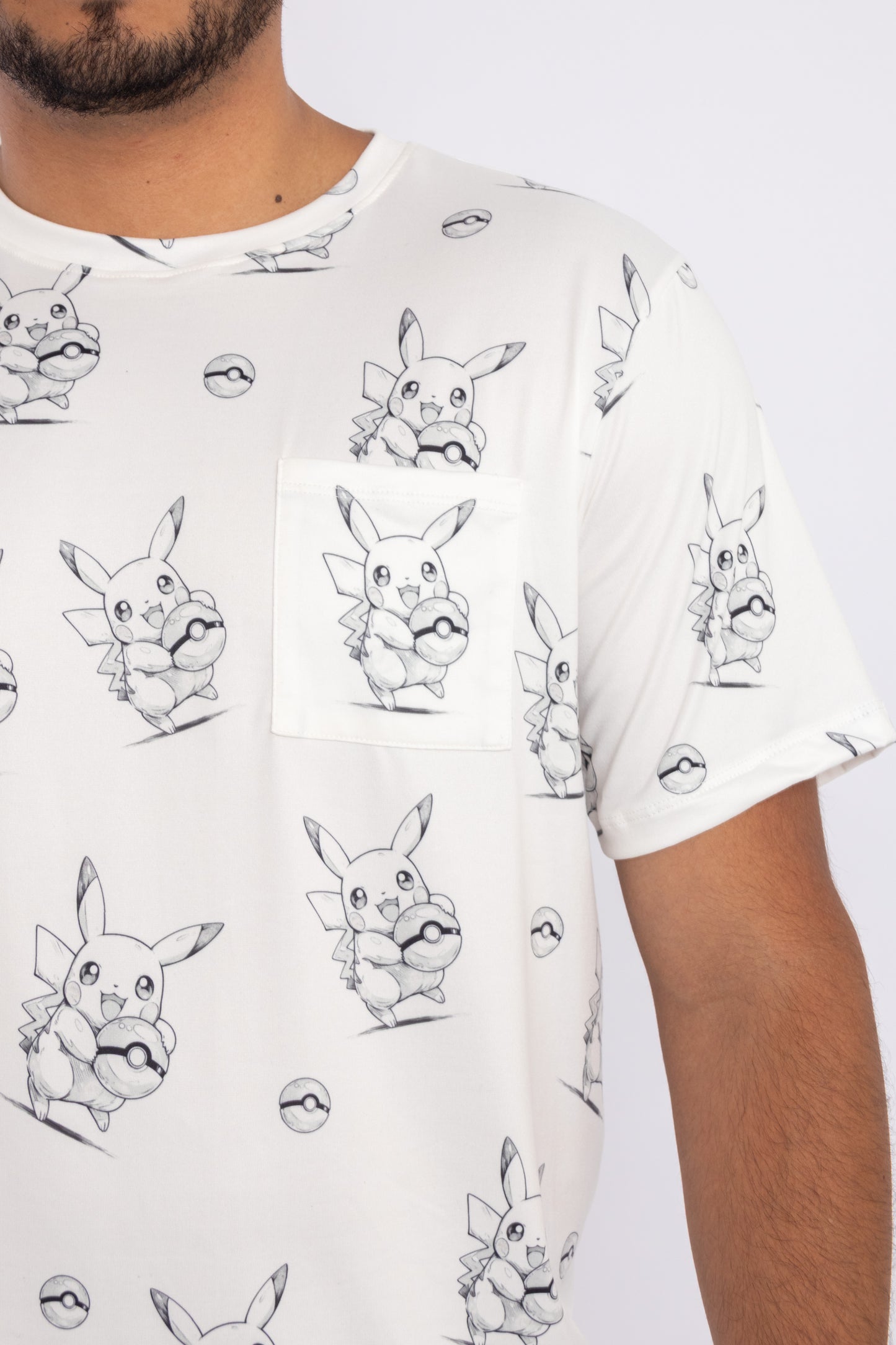 Modelo Teo Pikachu (Short & Polo) Blanco