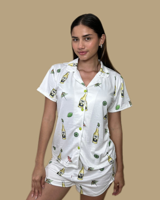 Modelo Luisiana - Cervezas coronitas Mujer