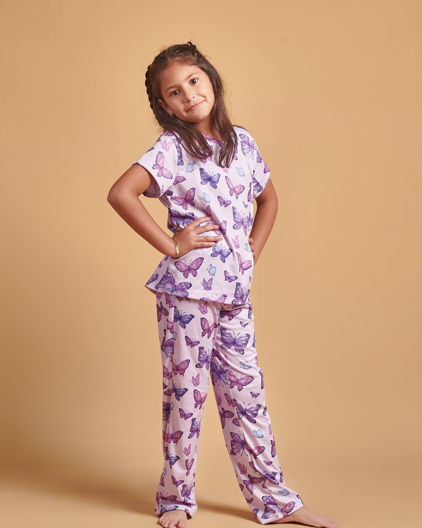 Modelo Alicia - Mariposas Moradas Niñas (Clásico Polo & Pantalón)