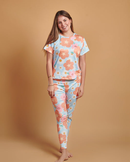 Modelo Kiara Flores Mujer - Clásico Polo & Jogger