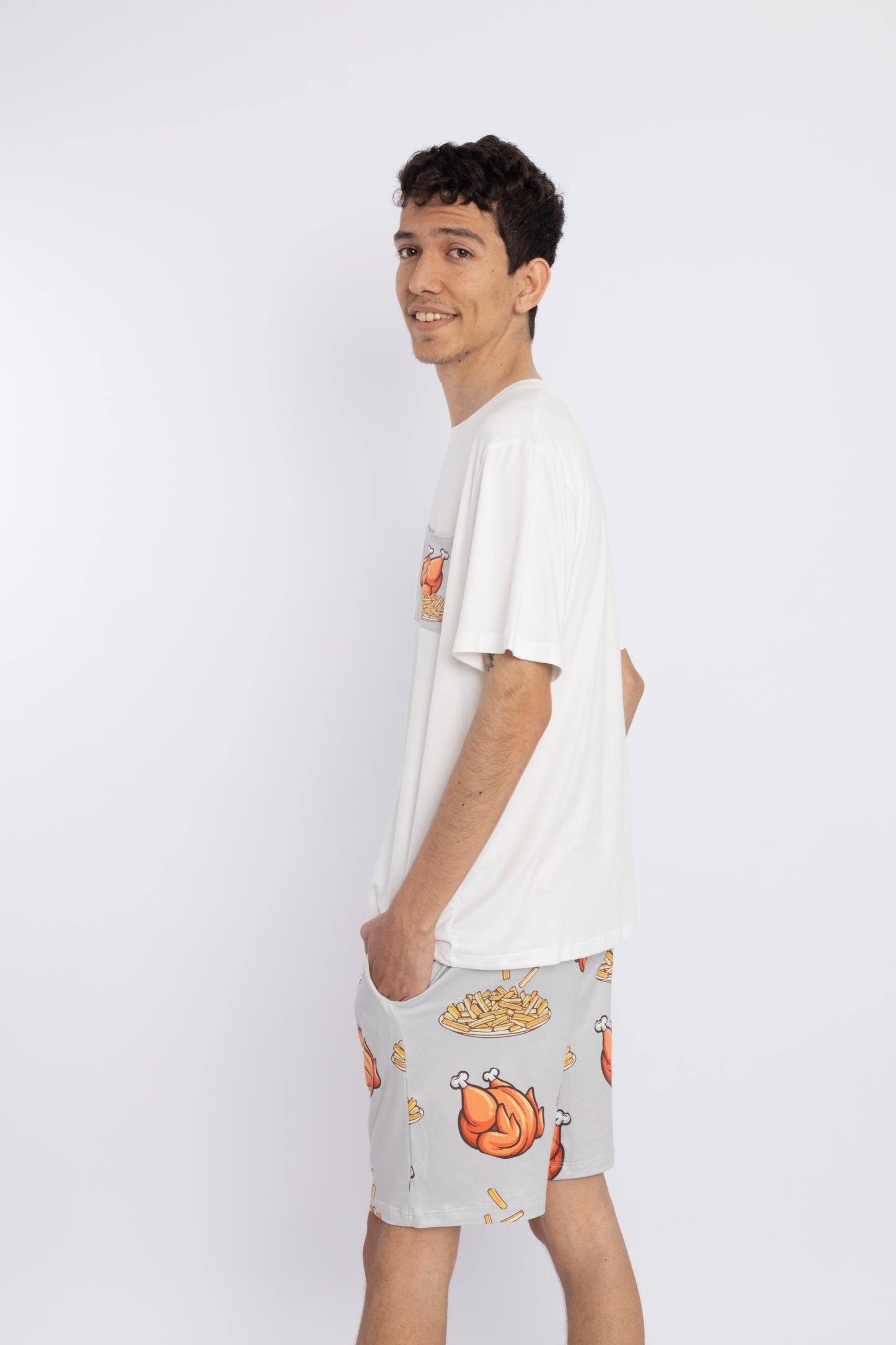 Modelo Teo Pollito a la Brasa - Clásico Polo & Short