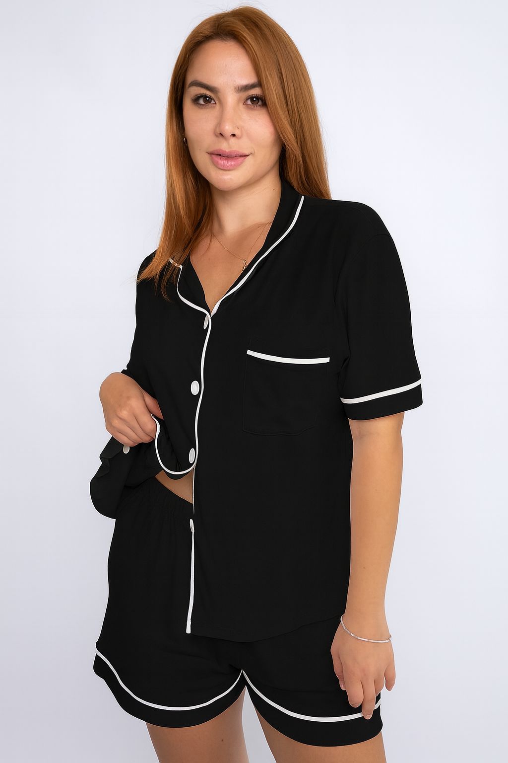 Black - Modelo Daniela (camisero y short)